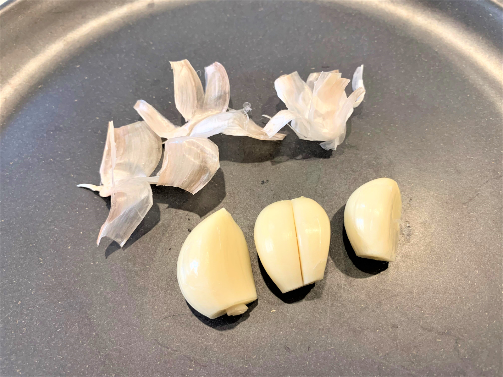にんにく 皮 の 剥き 方