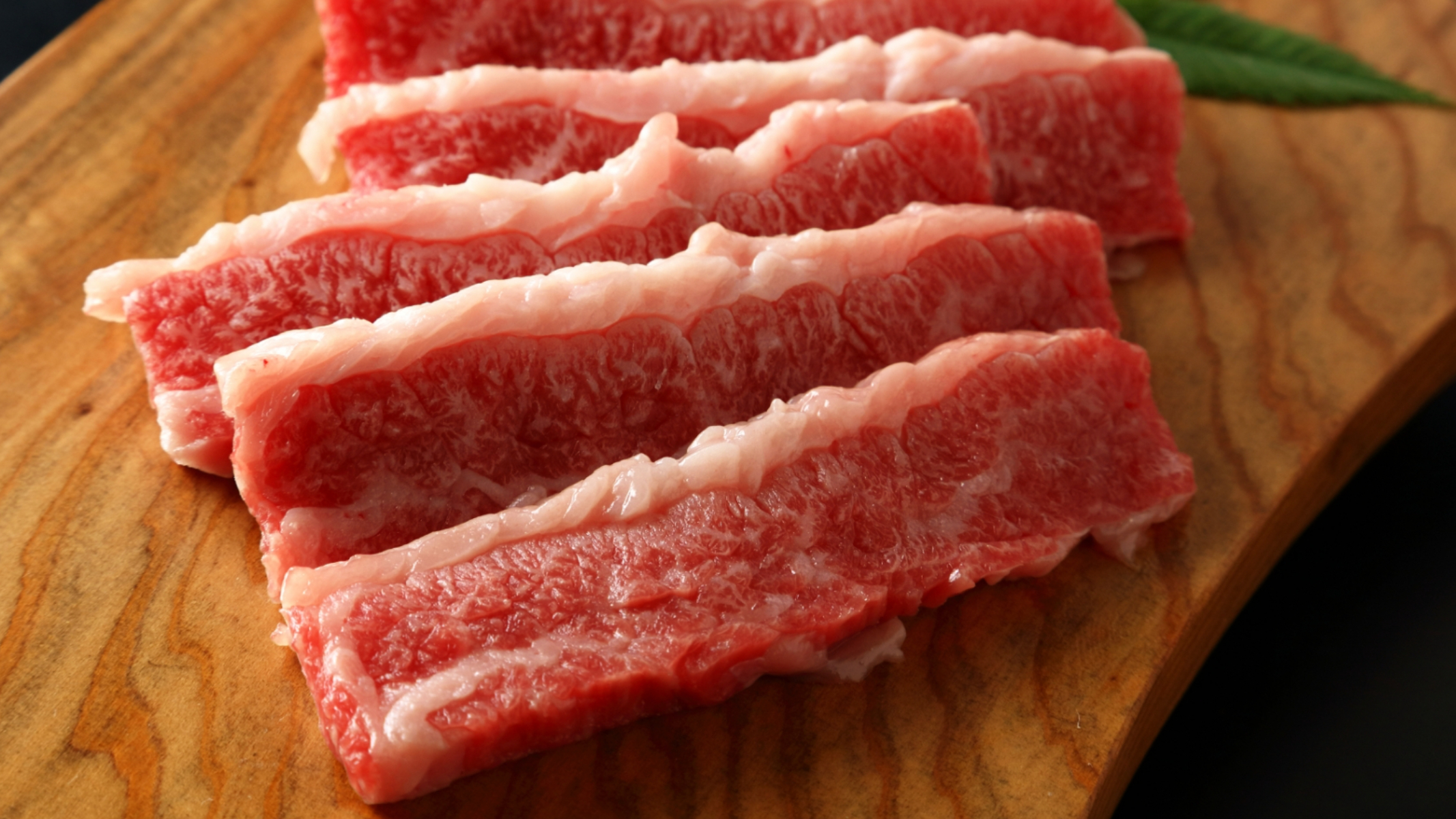 ビーフ シチュー 肉 部位