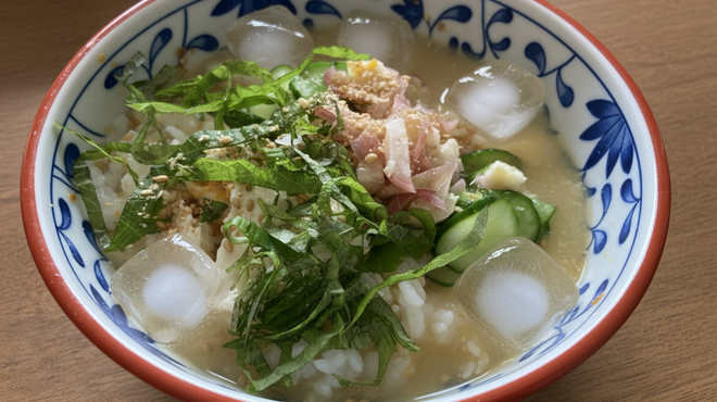 宮崎の郷土料理「冷や汁」とは？歴史や特徴、アレンジレシピも紹介 | クラシル