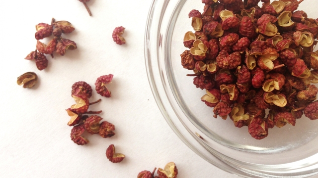 花椒とは 特徴や山椒との違いについて解説 おすすめレシピも クラシル