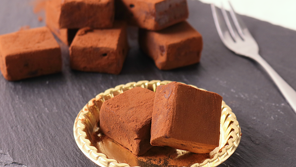 材料3つ お菓子初心者さんにおすすめな簡単 チョコスイーツ レシピ3選 クラシル