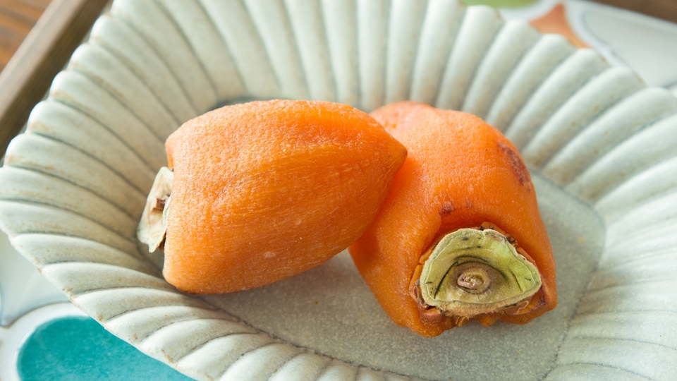 甘くておいしい「あんぽ柿」の特徴とは？干し柿との違いも解説