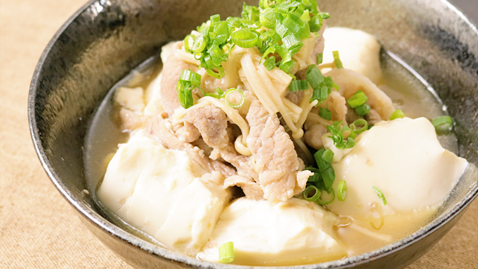 ちょっとお酒が飲みたい日に 寒いときのアツアツ 豆腐おつまみ レシピ5選 クラシル