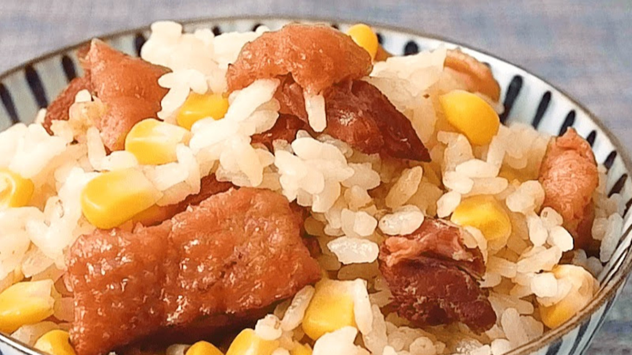 「え、これ入れるの？」入れて炊くだけの“炊き込みごはん”5選