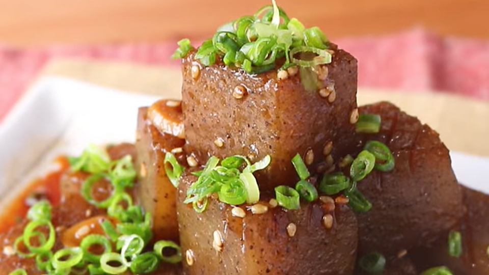 控えめに食事を済ませたいときに 味染み こんにゃく の満足おつまみレシピ5選 クラシル