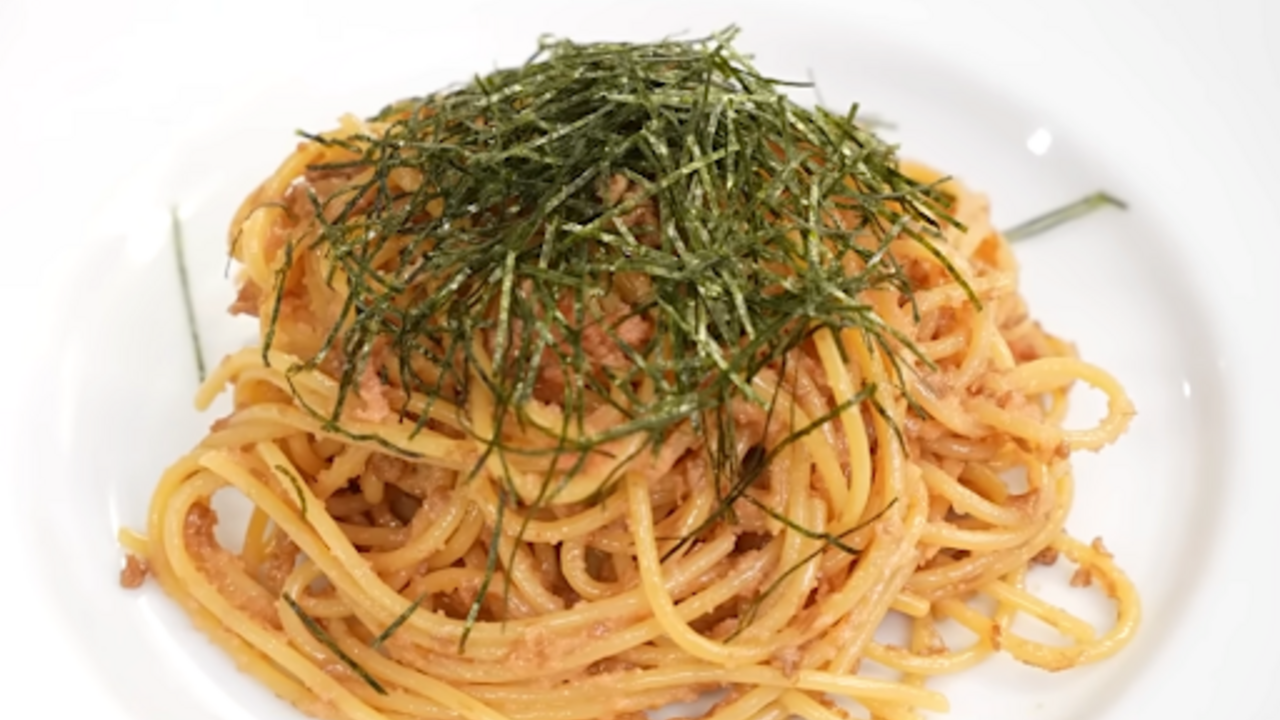 「明太子パスタには『えのき』を追加して」世界一シェフの裏ワザに「これはすごい発想」「プロ中のプロ」