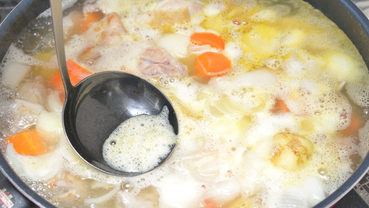 「アクとり、もうおたま使わない！」家にある“意外なもの”で簡単解決