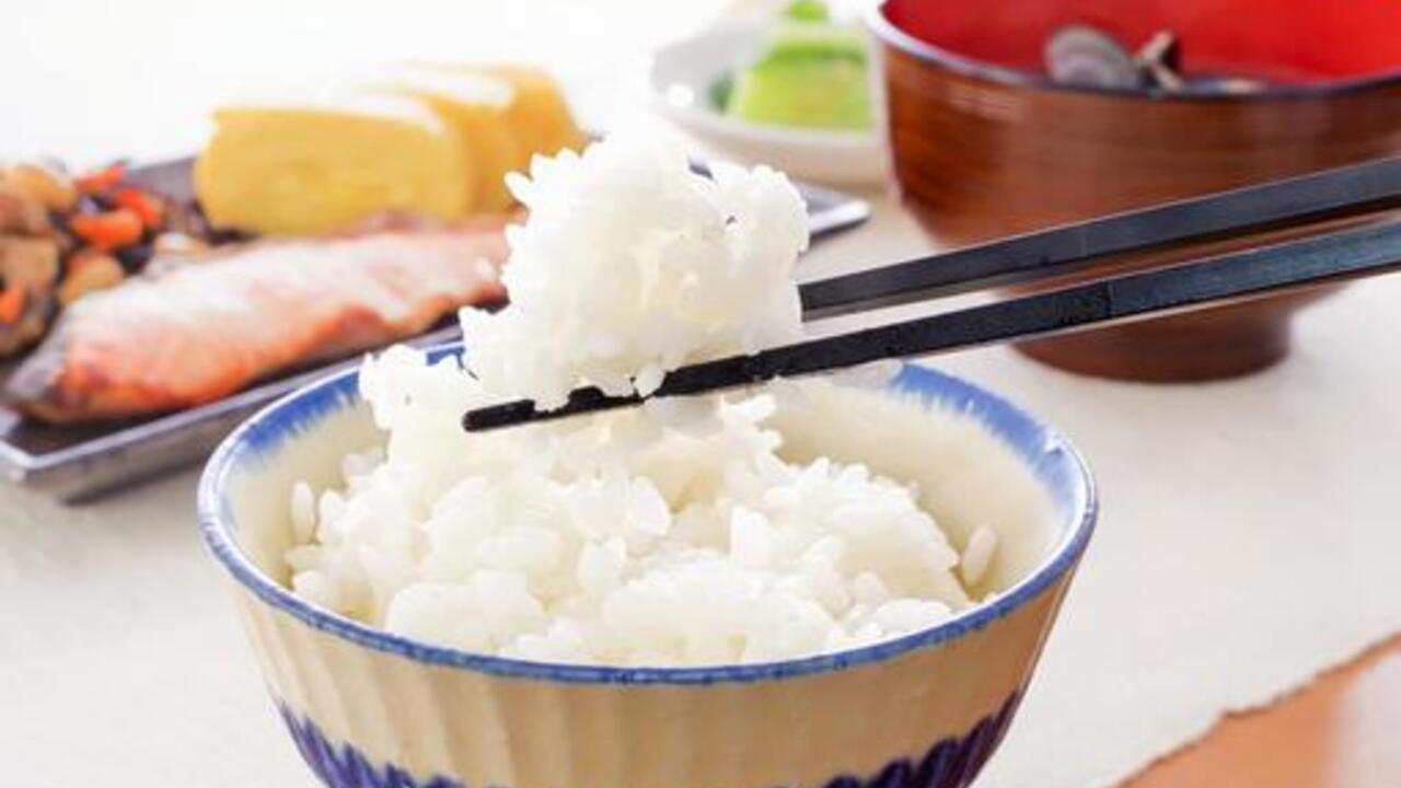 あなたは全て知ってる？箸のNGマナーに「それダメだったんだ...」