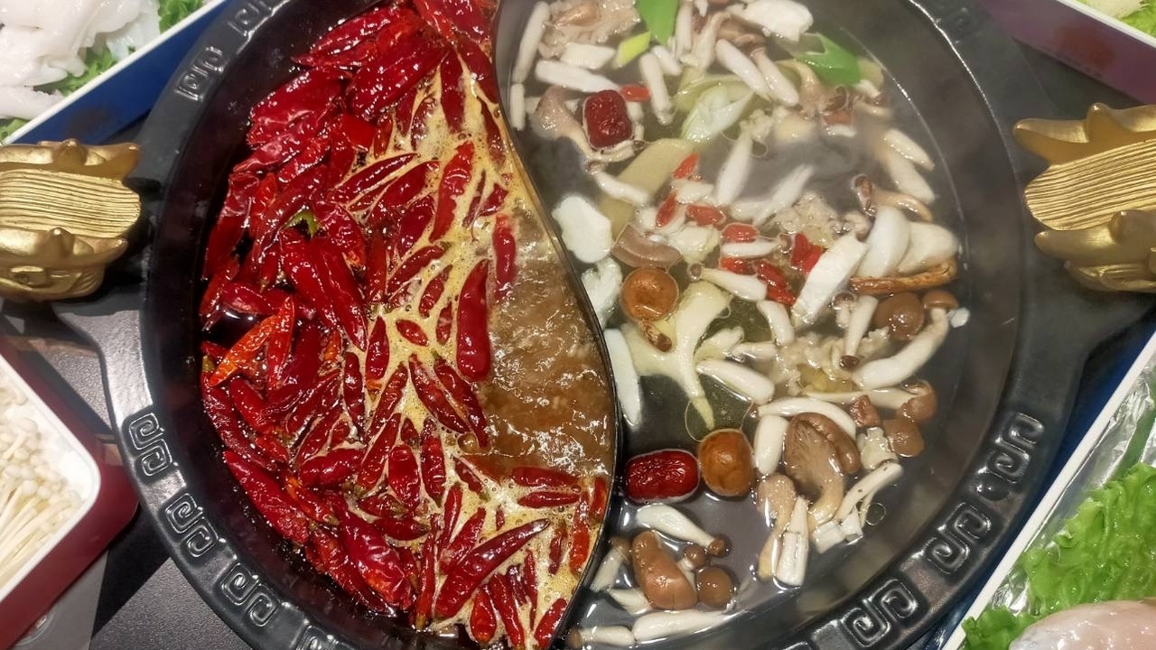 火鍋とは？由来からスープの種類、おすすめ具材・おいしい食べ方まで徹底解説！