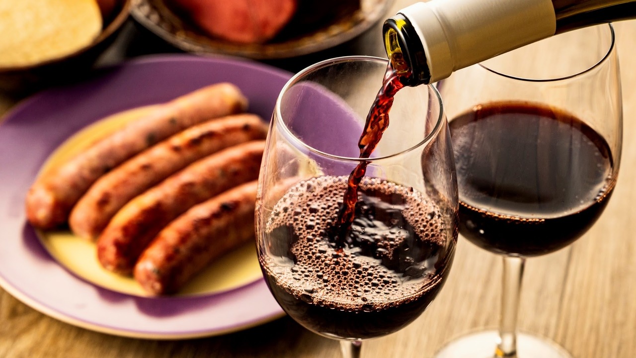 世界で1番“ワイン”を飲んでいる国？！イタリア、フランスを抑えた1人当たりの供給量ダントツ1位は…