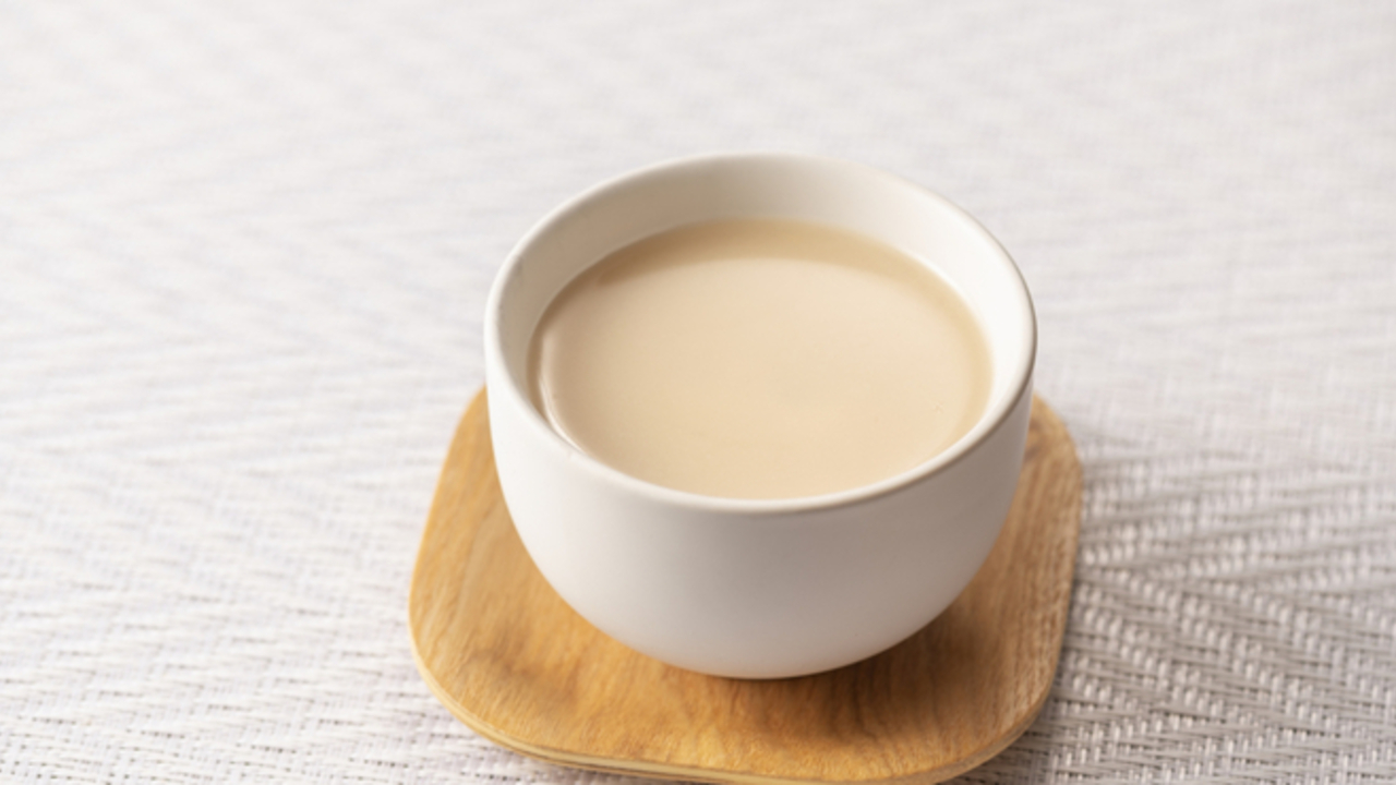 【飲む点滴】甘酒のカロリーやアルコール分は？知っておきたい特徴や種類を徹底解説！