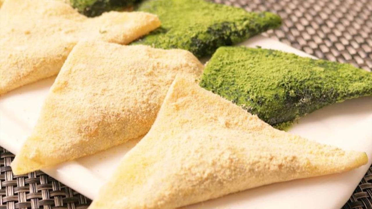 まさか餃子の皮を使うなんて…！モチモチ食感に感動する「おうち生八つ橋」