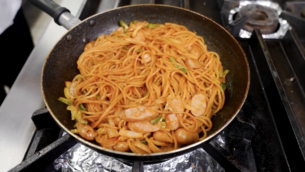 お家で“お店級ナポリタン”が作れる？パスタ世界一シェフの裏技に「もうこれでしか満足できない！」
