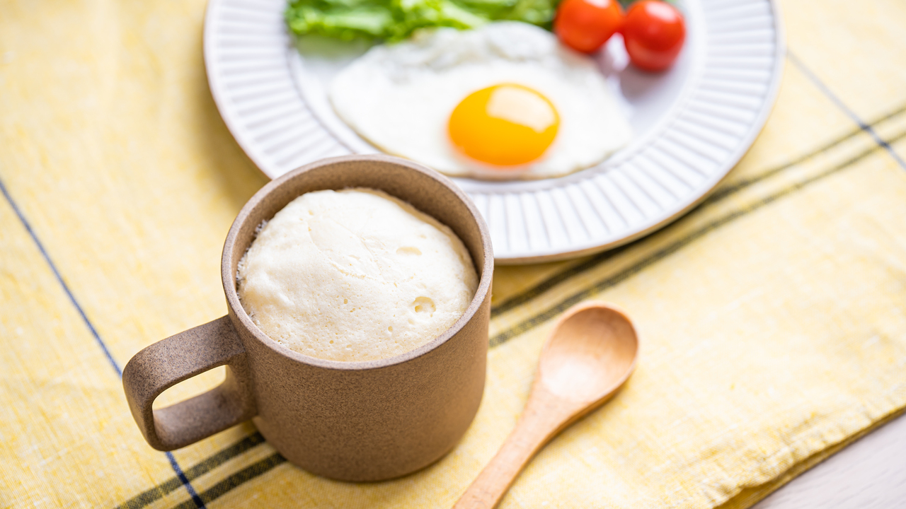 「混ぜてチンするだけ！」たったの5分で完成するから朝にぴったり！マグカップで作れる朝ごはんレシピ
