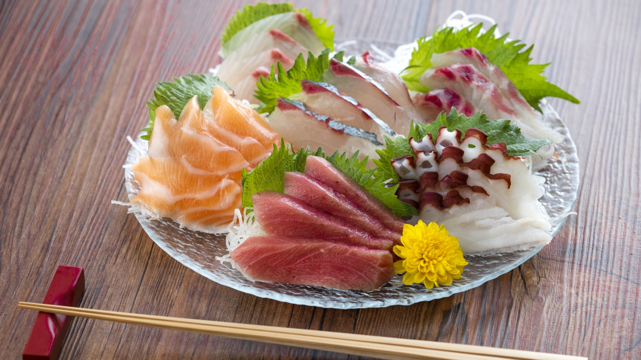 ”魚介料理”といえば何？3位海鮮丼、2位刺身！200人の気になる1位は...？