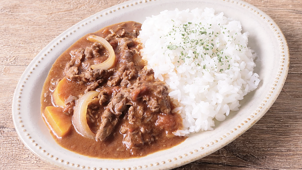 ハッシュドビーフとハヤシライスの違いを解説 おすすめレシピもご紹介 クラシル