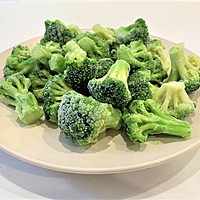 「水っぽくならない!」冷凍ブロッコリーの解凍方法を徹底検証！失敗しない方法とは？