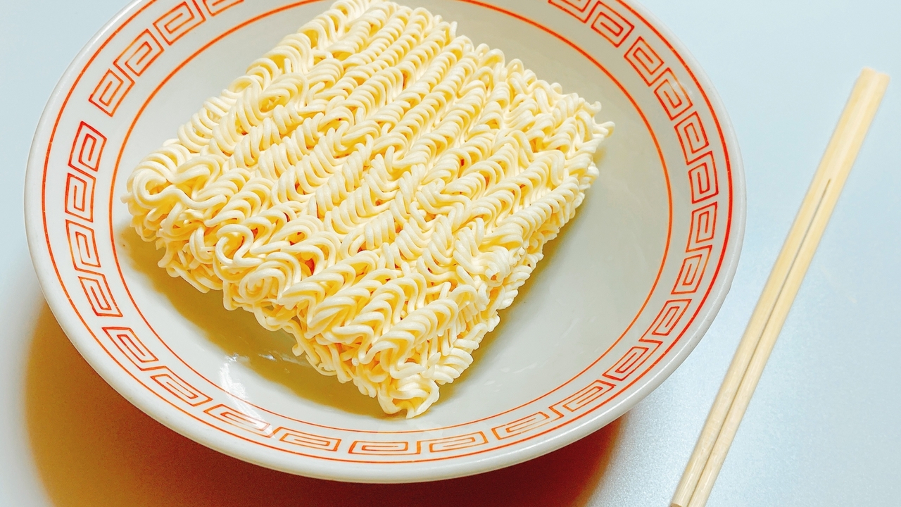 いつもの"袋麺がお店の味"に！中華の鉄人のアレンジに「これはつくりたい」「冷蔵庫にある材料でつくれる！」
