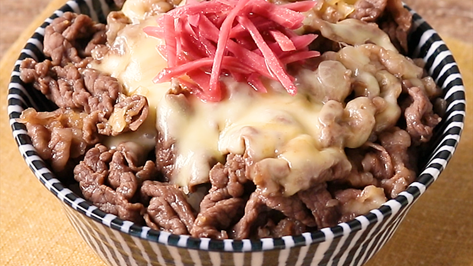 ぱぱっと食事を済ませたいときに 基本からアレンジまでの 簡単牛丼 レシピ5選 クラシル