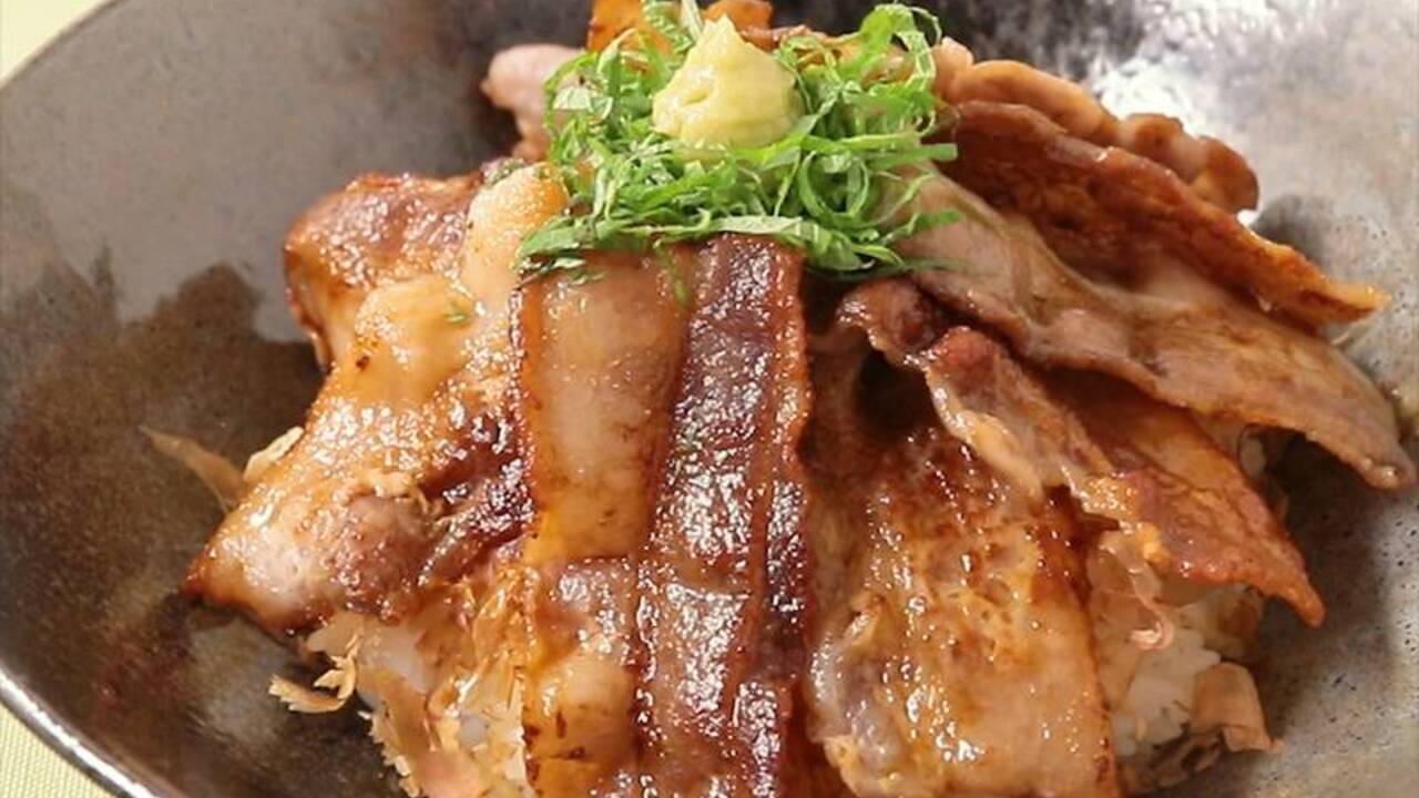 「遅くなった日、これ1品で十分。」10分で作れる！“スピードごはん”レシピ3選