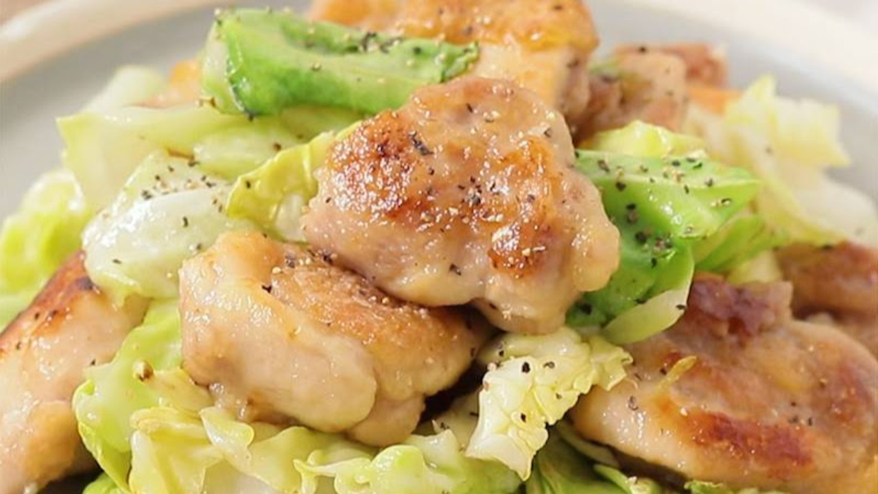 「キャベツ、1/4個あったらコレ！」食材は2つだけで楽々！“大満足おかず”レシピ