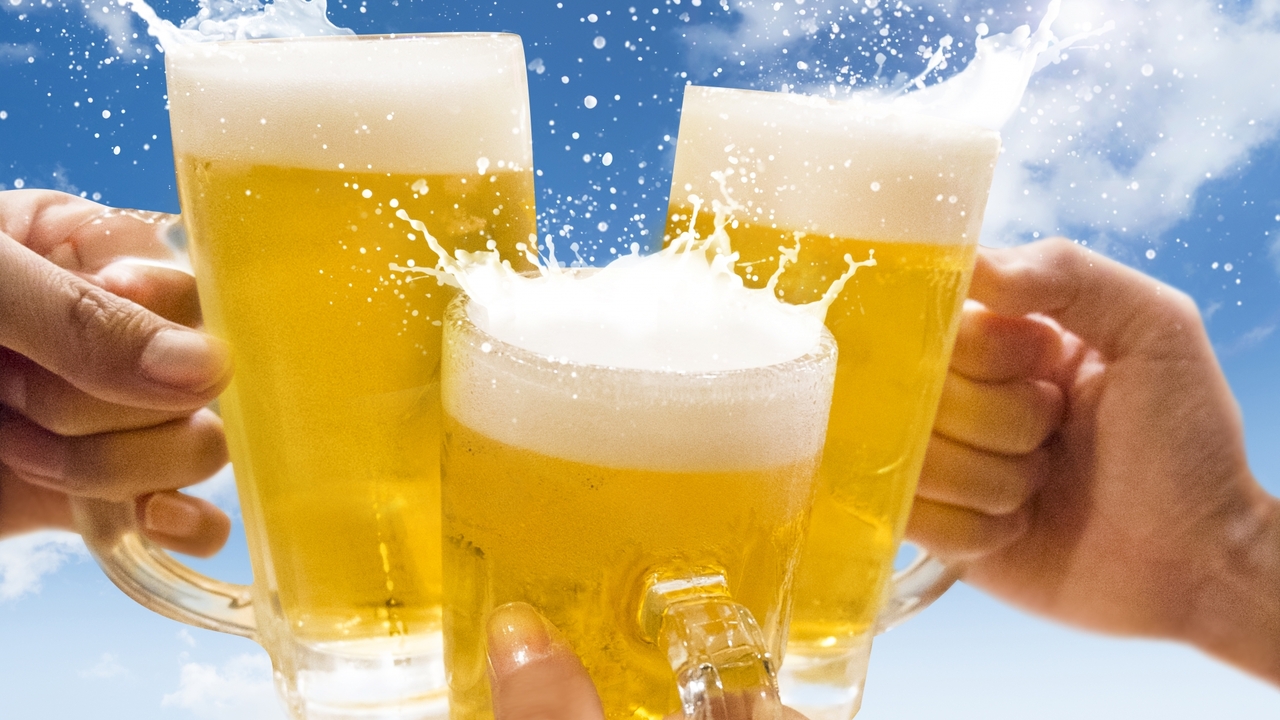 “生ビール”って何が“生”なの？聞かれると答えられないその理由に...「そういうことか！」