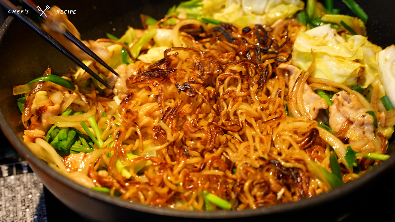 お家で“お店みたいな焼きそば”が作れる？料理人の裏ワザに「仕上がりが全然違う」「感動した」