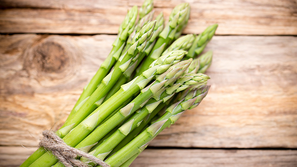 アスパラガスを世界で最も作っている国は 3位はメキシコ 2位のペルーに倍近い差をつけてダントツ1位は クラシル