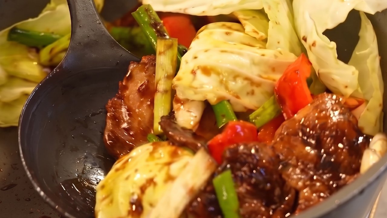 "回鍋肉”がベチャベチャ…本当はどうすべき？人気シェフの革命的な裏ワザに「早速マネしてみます」