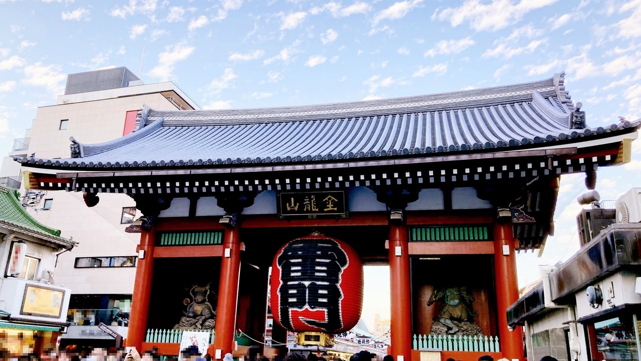 200人に聞いた！“食べ歩き”の街といえば？東京の浅草、大阪の道頓堀を抑えたダントツ1位は…？