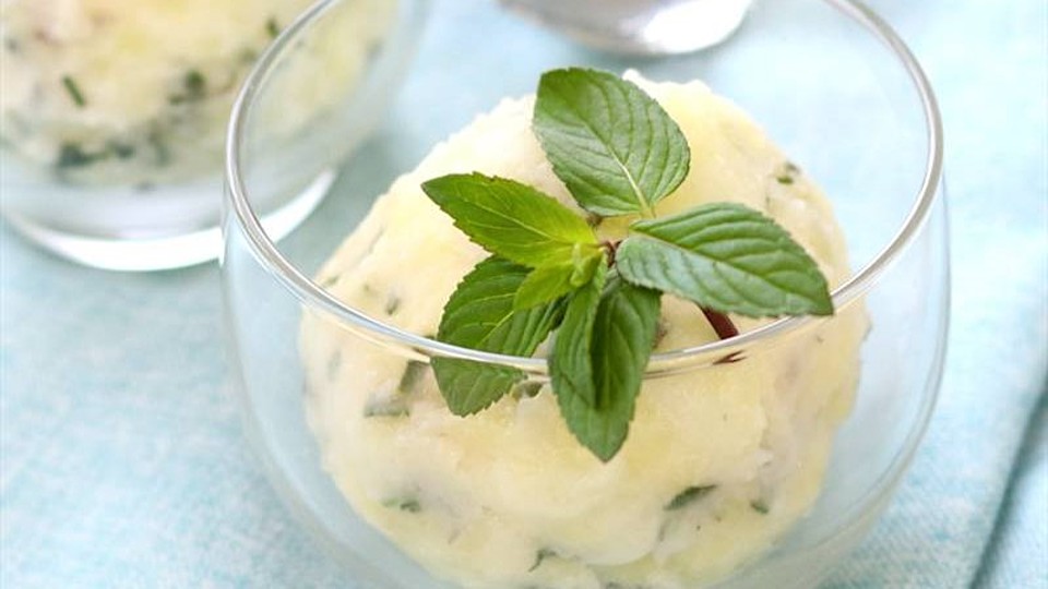 ペパーミントとスペアミントとの違いとは 特徴や種類 レシピをご紹介 クラシル