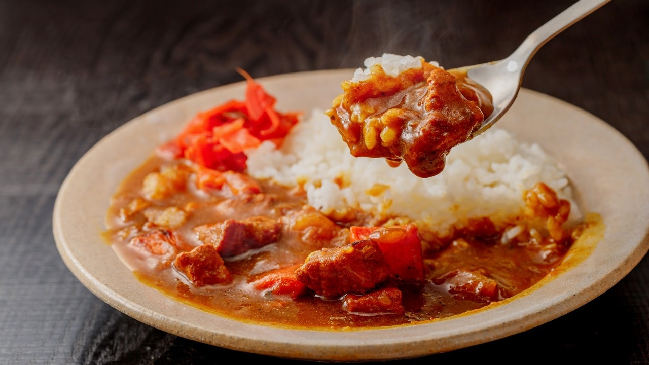 全国1000人アンケート！カレーの隠し味といえば何？コーヒー、チョコレートを抑えて1位になったのは…？「やっぱりそれか！」