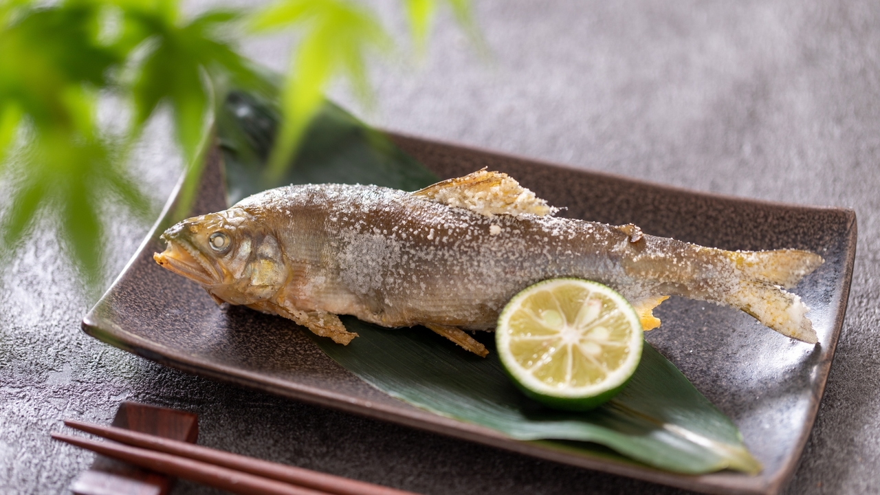 【鮎の塩焼き】がおうちで簡単に！旬の時期に食べたい絶品レシピも