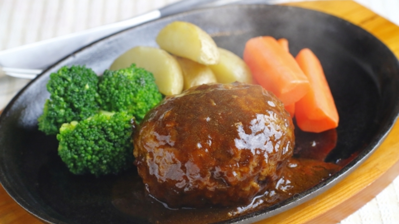 【プロの切り方を伝授】「この形、名前があったんだ！」洋食屋さんの“あの切り方”を簡単にマスター！