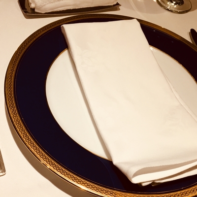 フランス料理のマナーを知ろう！服装やテーブルマナーなど知っておきたいマナーを徹底解説！