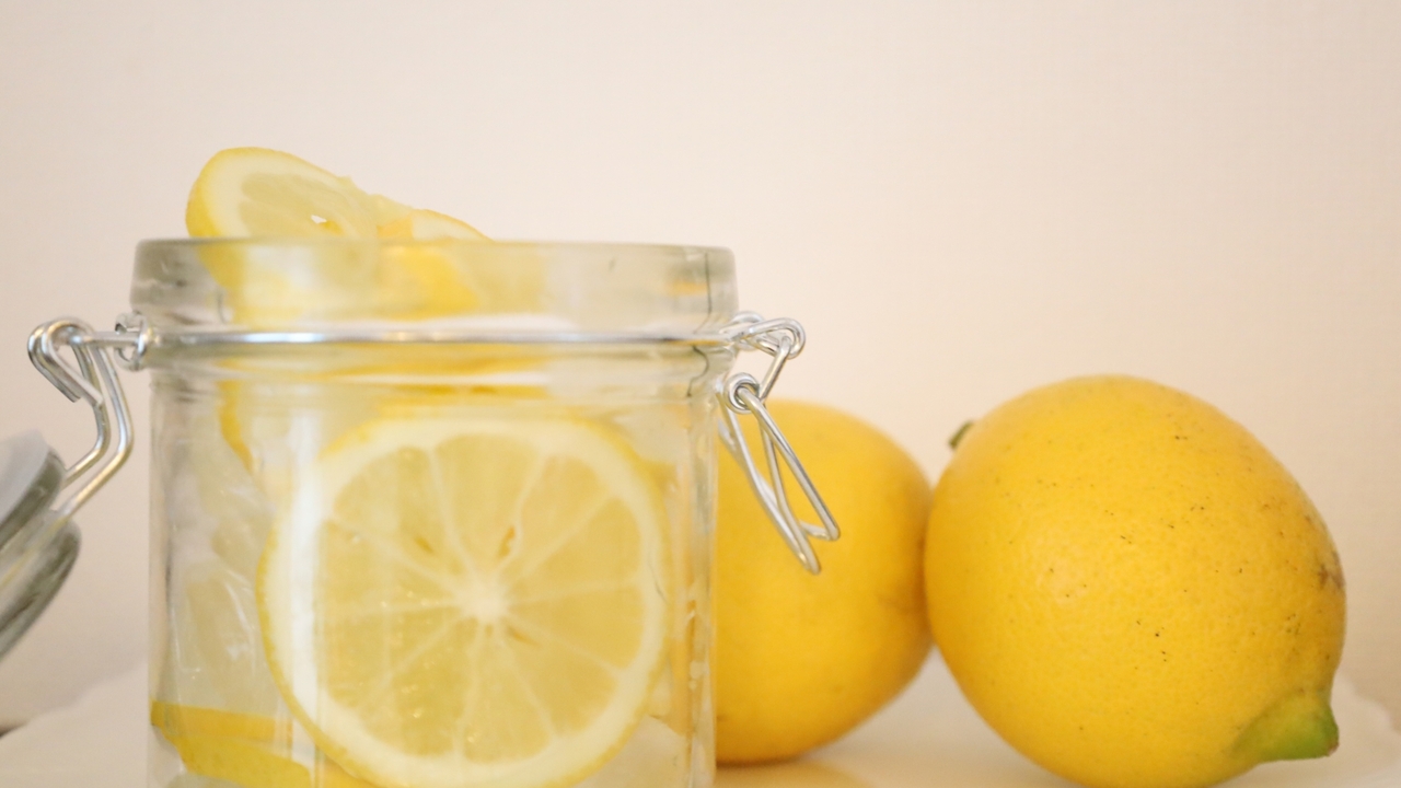 自家製【レモンシロップ】の作り方を徹底解説！瓶の消毒方法やレモンの洗い方、食べ方までご紹介！