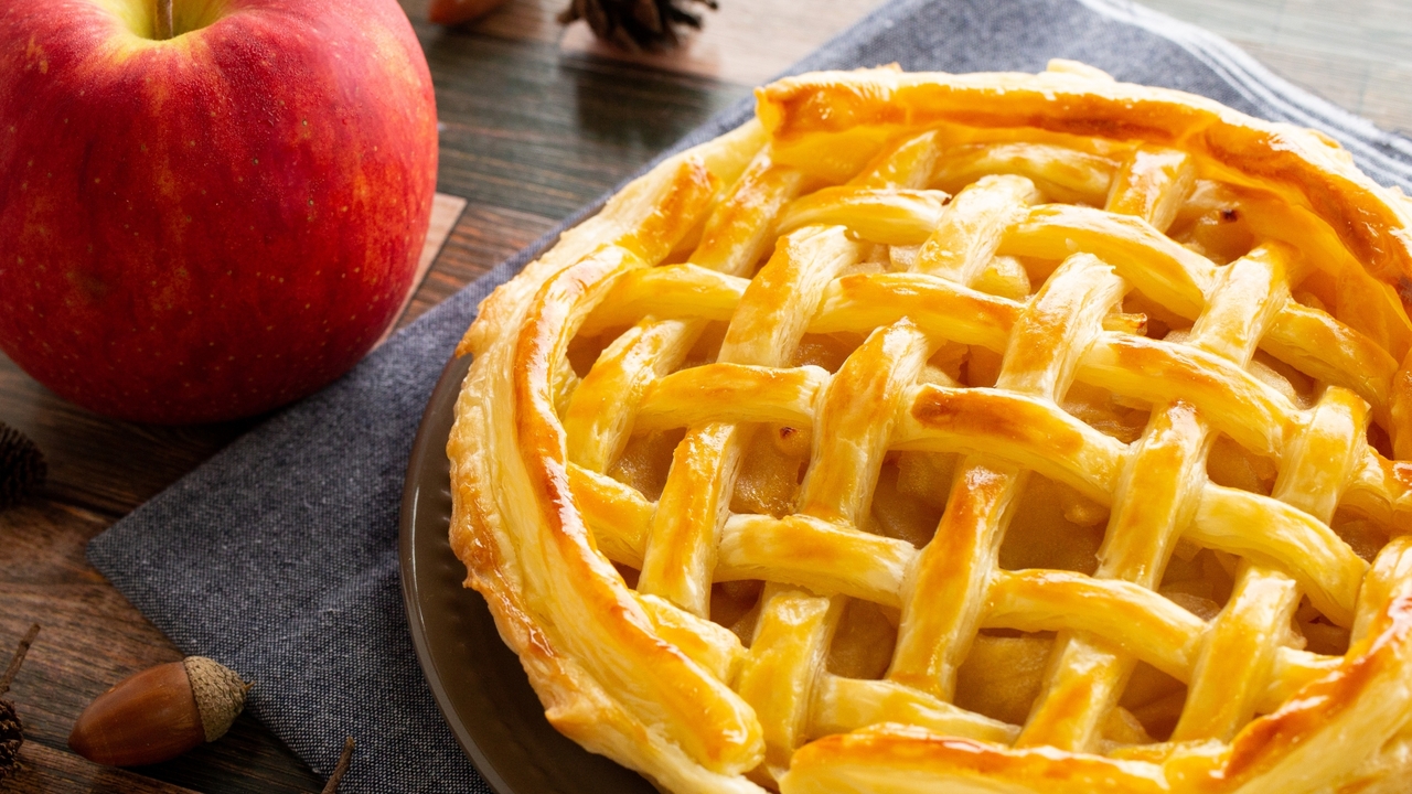 【実はよく知らない】練りパイとは？生地の特徴や種類、折りパイとの違いについても解説！