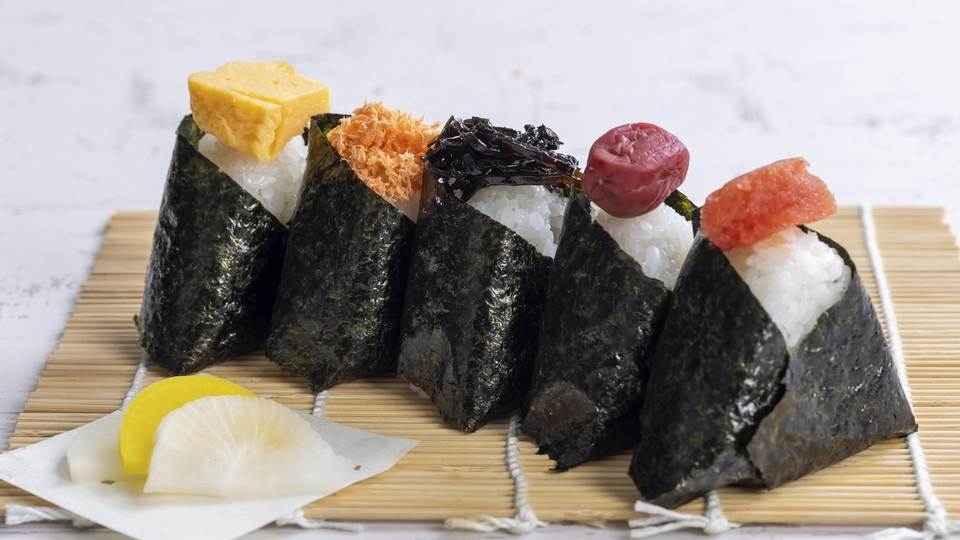 冷めてもおいしいおにぎりの具材をご紹介！管理栄養士からの注意点も 