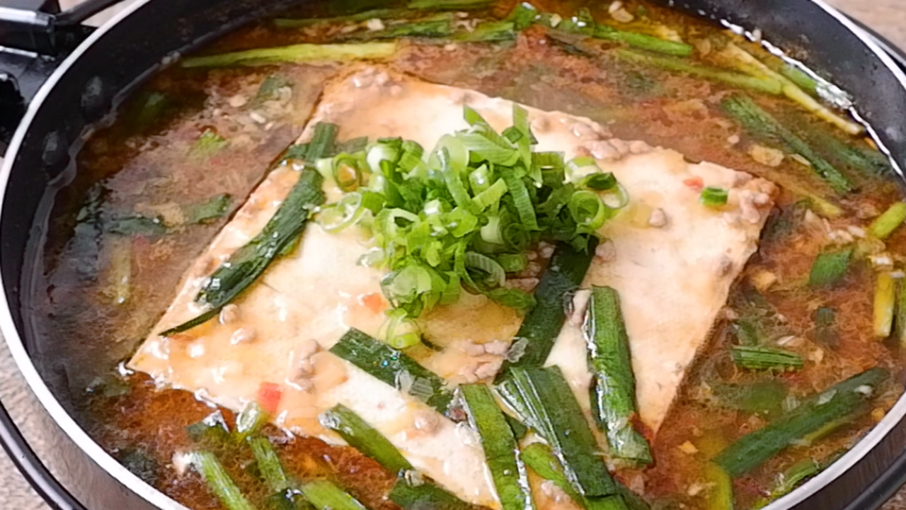 「豆腐、切りません！」フライパンごと出せるから片付けも楽！大人気の豆腐おかずレシピ