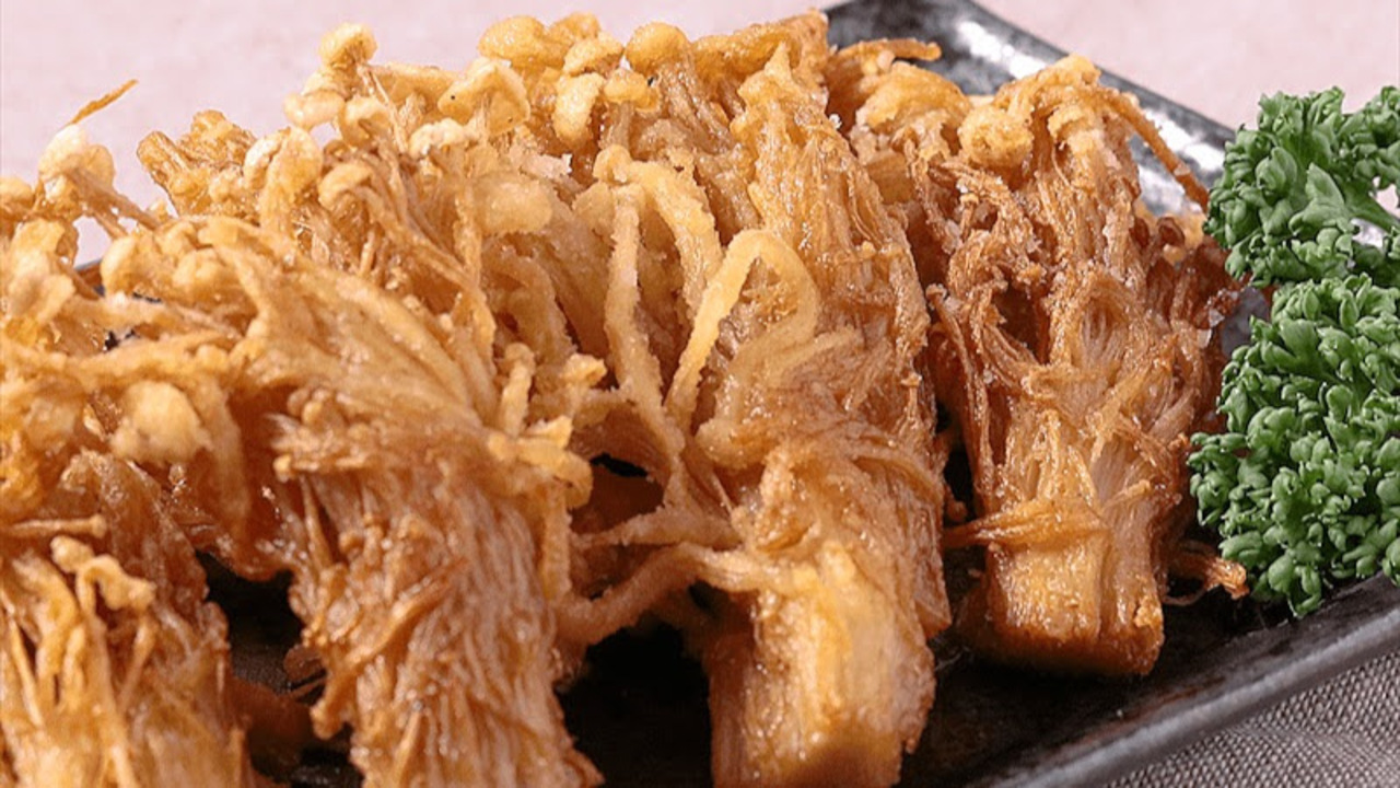 「これ、どうやって作るの？」肉超えた？！カリっと“えのき”の作り方