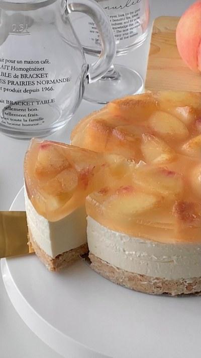 桃のチーズケーキ