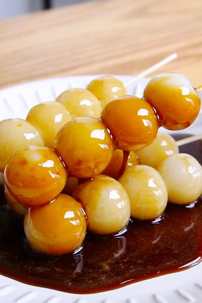 材料4つ！レンジでみたらし団子の作り方！