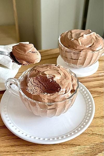 材料2つ！濃厚チョコレートムース作り方！