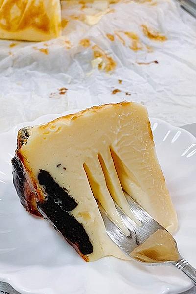 とろとろ濃厚オレオバスチー【柔らかプリン食感】