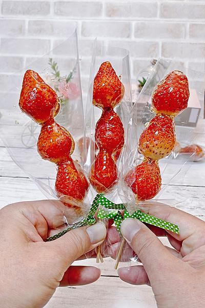 みんな大好き夜店でおなじみいちごあめ