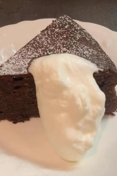 2023年最初に作るスイーツはガトーショコラ！