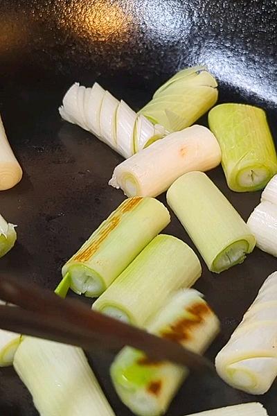 簡単ふわふわ厚揚げの煮物レシピ