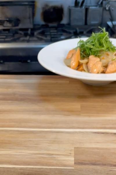 鮭、かぶ、大葉の和風スパゲッティー