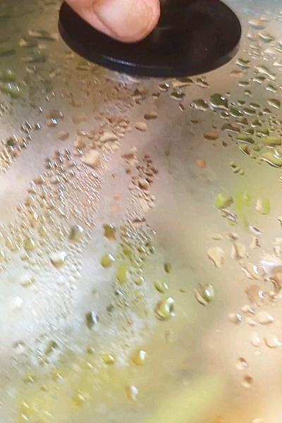 鶏むね肉と白葱のとろっとろ煮込の味付けは調味料１つ