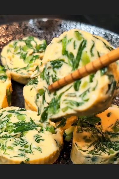 レンジで簡単ニラ玉蒸し